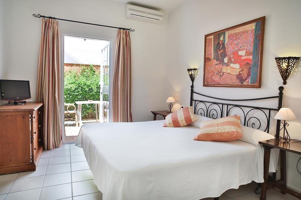 Hotel Madreselva - Grupo Califa Los Canos De Meca Dış mekan fotoğraf
